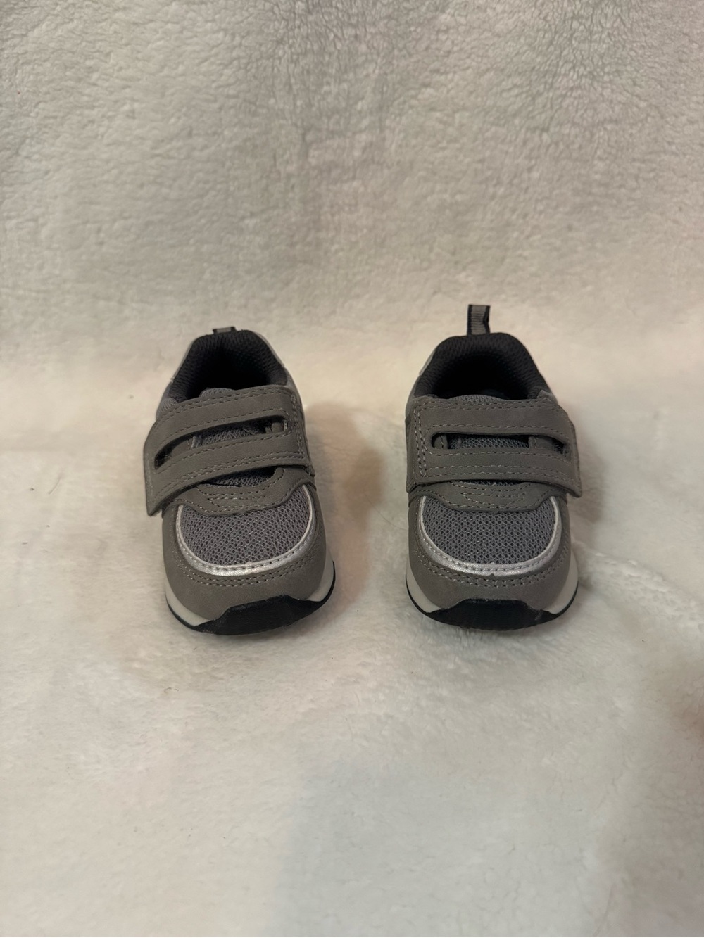 Carter's Gray Kids Velcro Sneakers Size 4.5